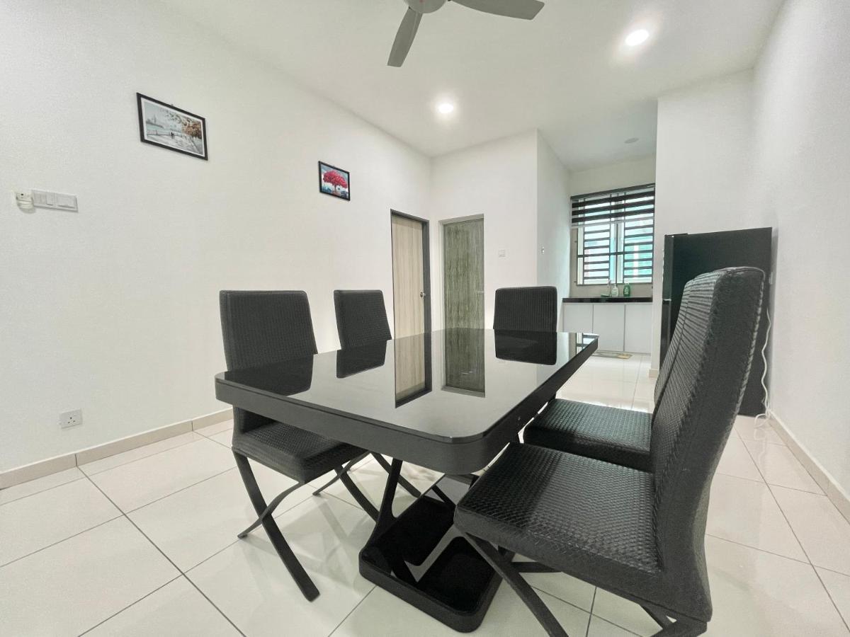 Langkawi Cozy Holiday Home At Taman Simfoni By Zervin Kuah Eksteriør billede